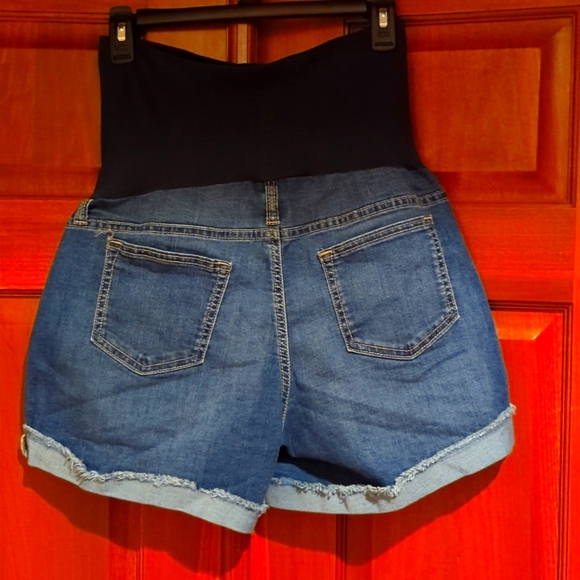 A glow boyfriend maternity shorts - Picture 2 of 2